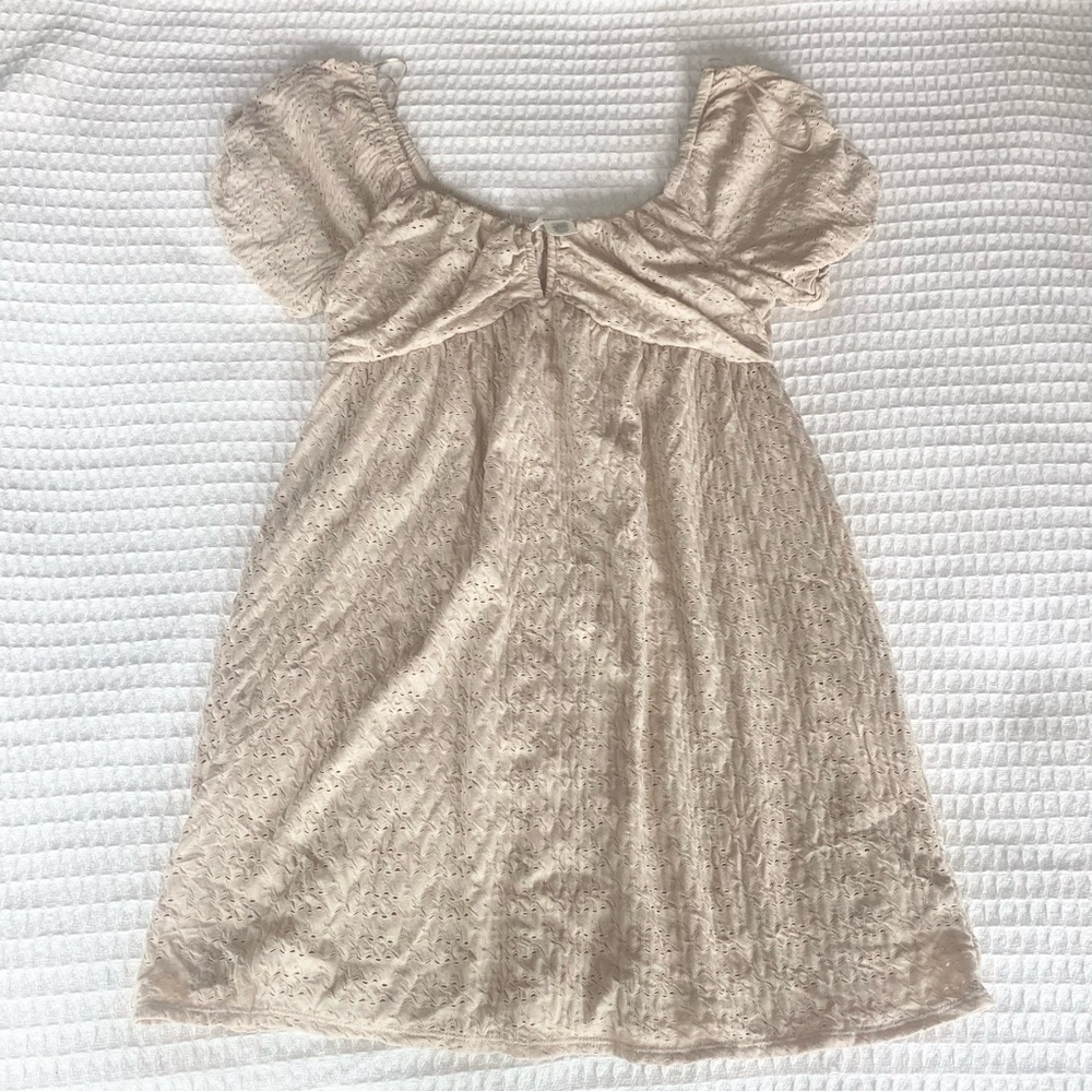 Urban Romantics beige babydoll dress size Large